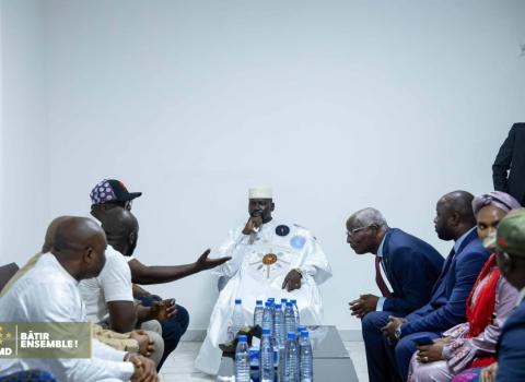 الانتخابات الرئاسية في غينيا: مامادي دومبويا يطلق حملته الانتخابية بلقاء مع قيادته السياسية