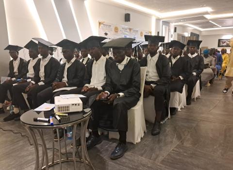 جامعة غينيا العالمية تحتفل بتخريج الدفعة الأولى من طلبة كلية اللغة والحضارة العربية تحت اسم "الشيخ الحاج الحسين كويتا"