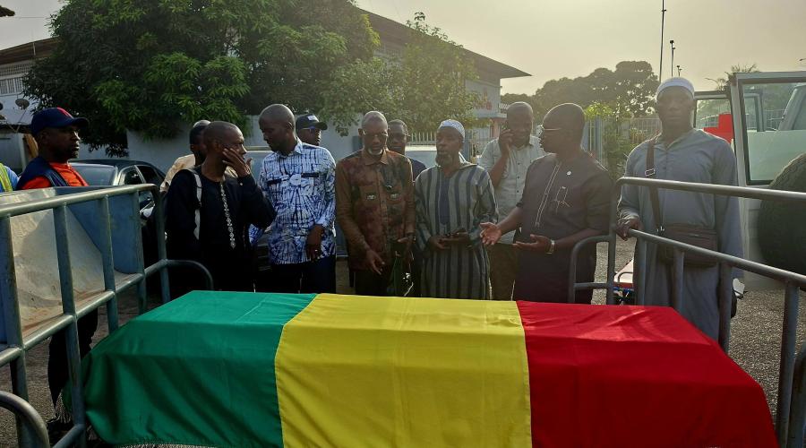 كوناكري تستقبل جثمان الطالب الغيني أبو بكر سافاني بعد وفاته في مصر: حزن واسع داخل الأوساط التعليمية